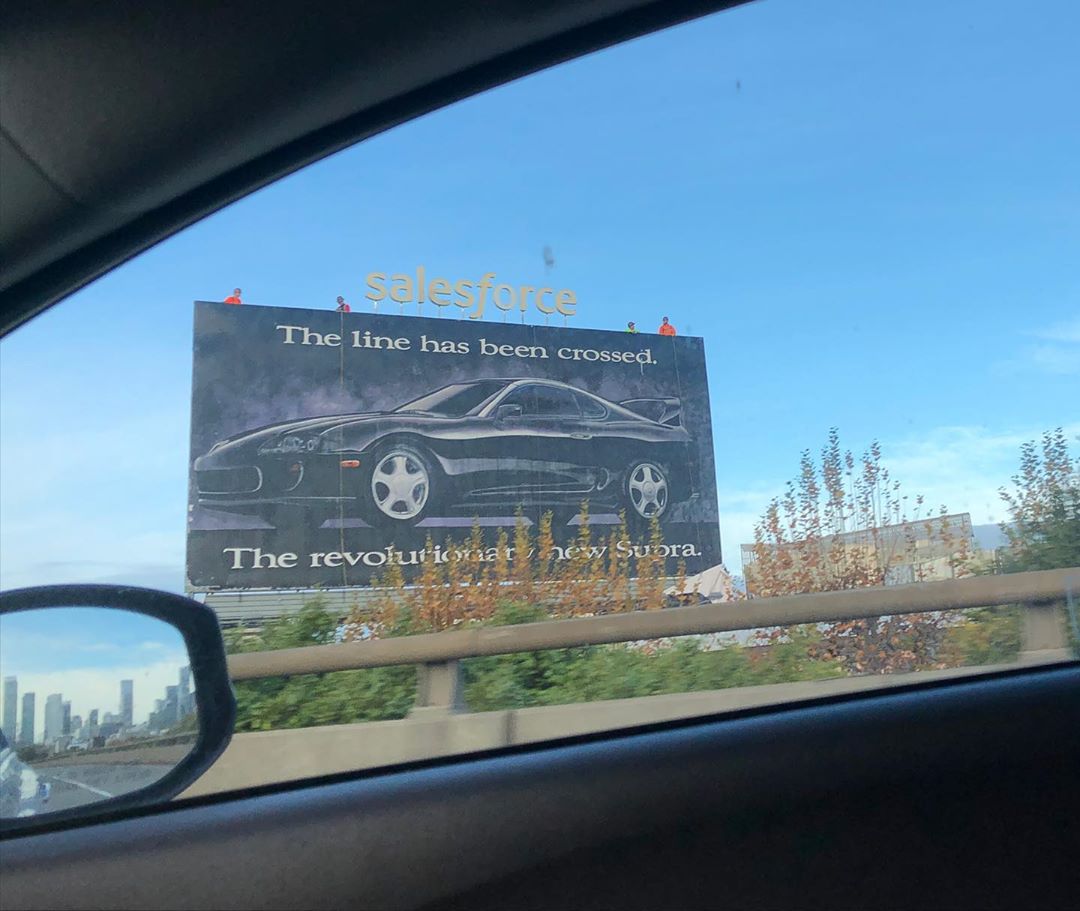 Необычный рекламный щит в Сан-Франциско